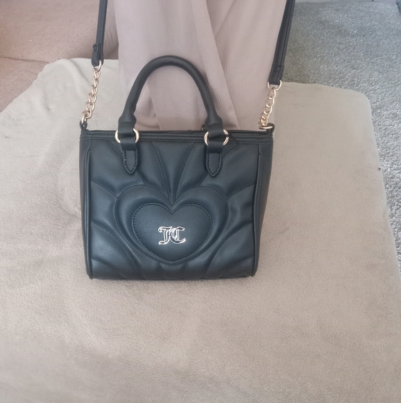 Handbags - CHIC Juicy Couture Black Crossbody Purse Pre-Owned